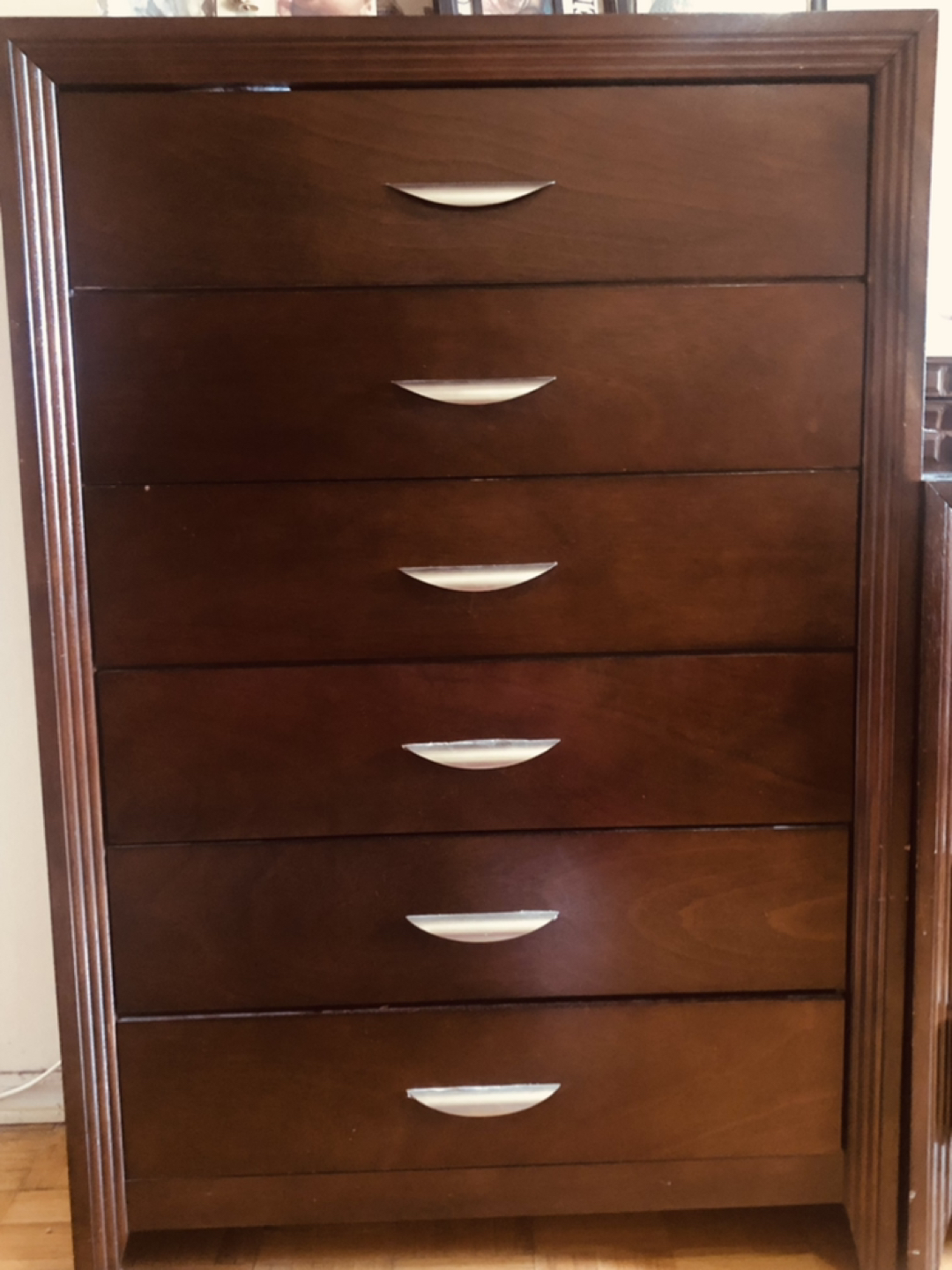 6-drawer chest