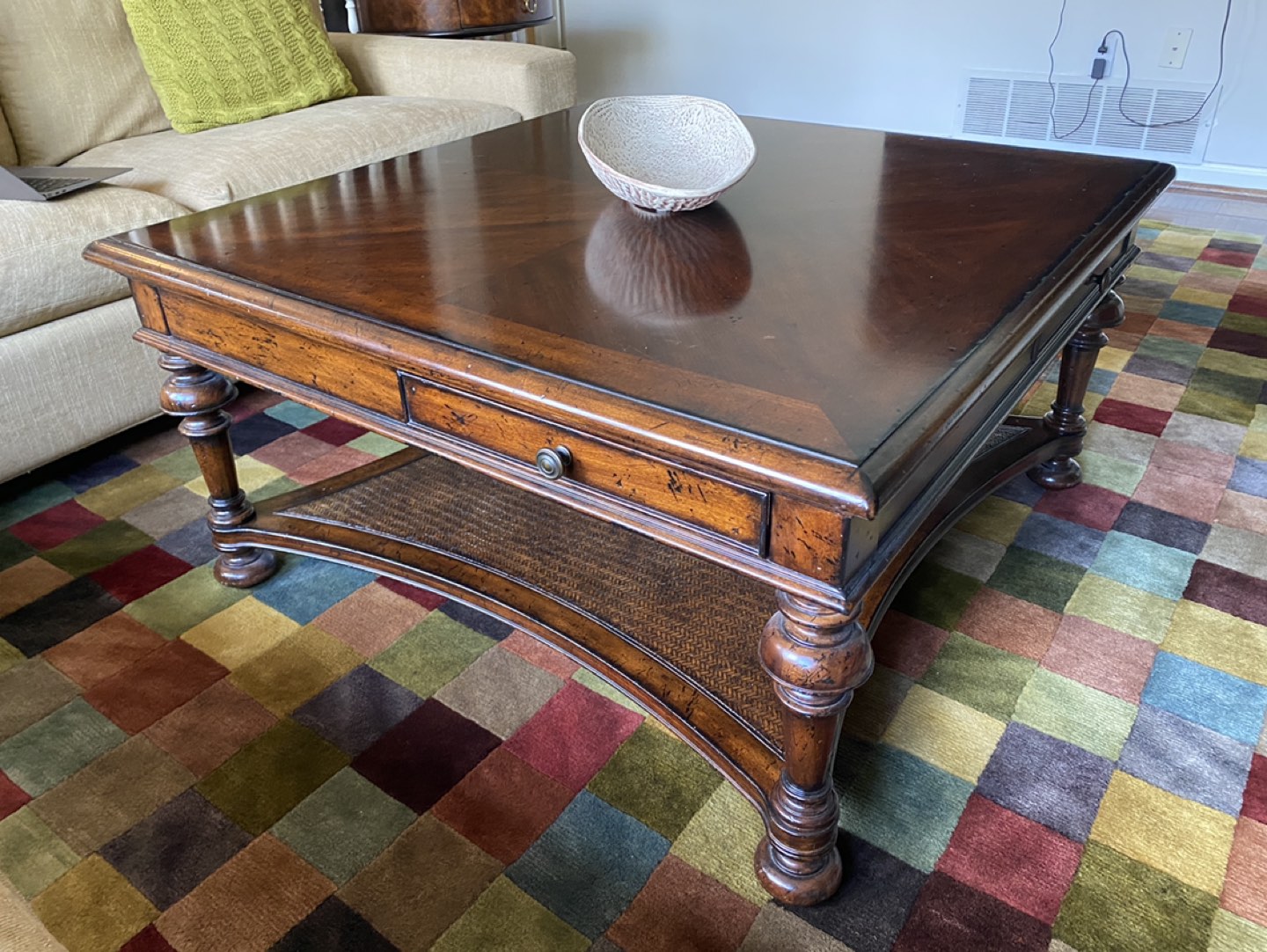 SQUARE COFFEE TABLE - SOLID WOOD