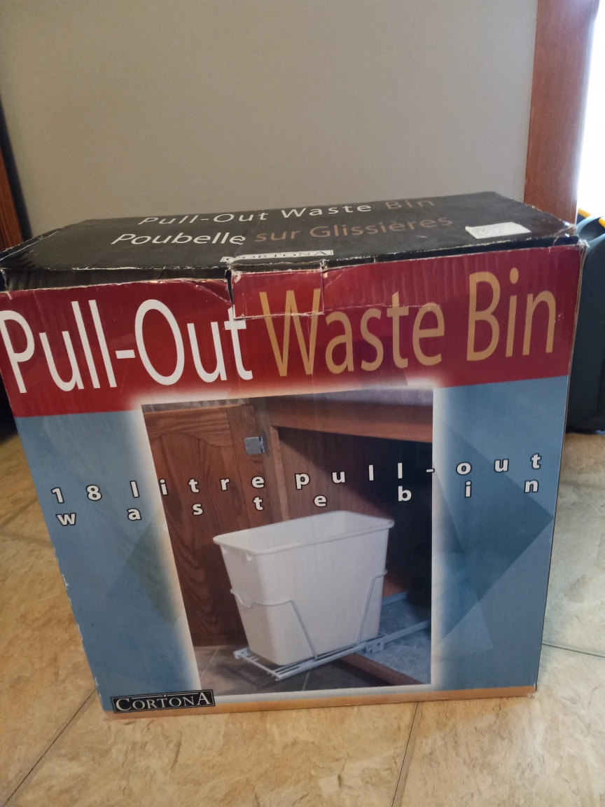 Pull-out waste bin - BN thumbnail