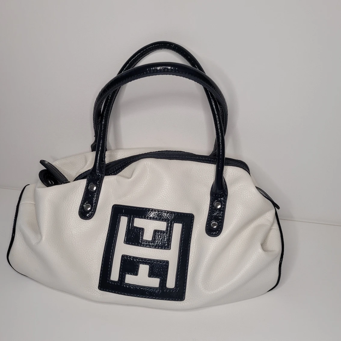 Cute Tommy Hilfiger Black and White Handbag thumbnail