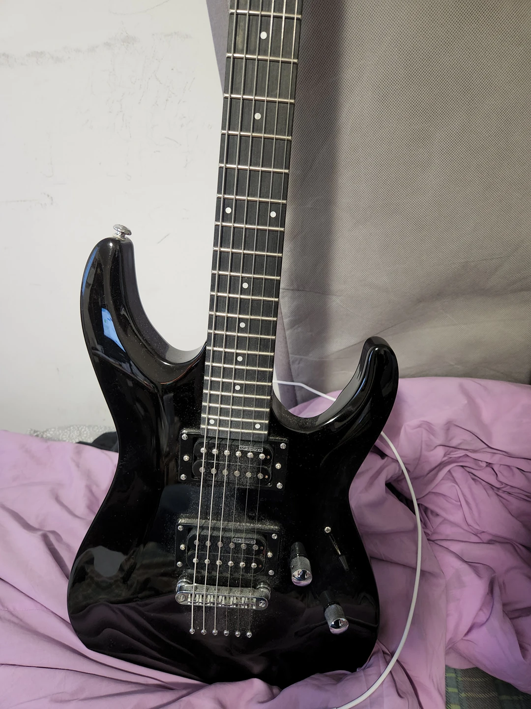 ESP LTD Electric Guitar thumbnail