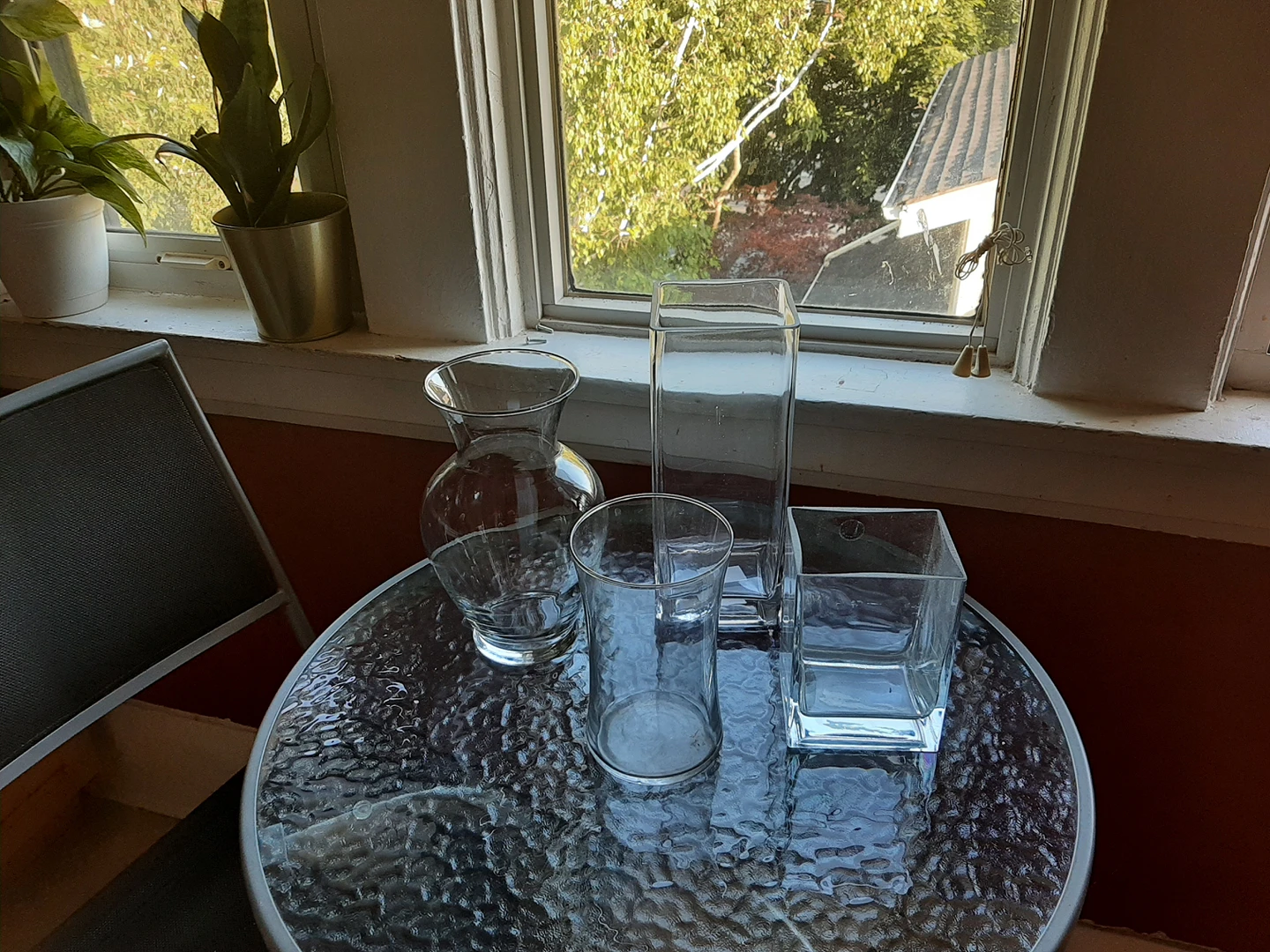 Glass vases thumbnail