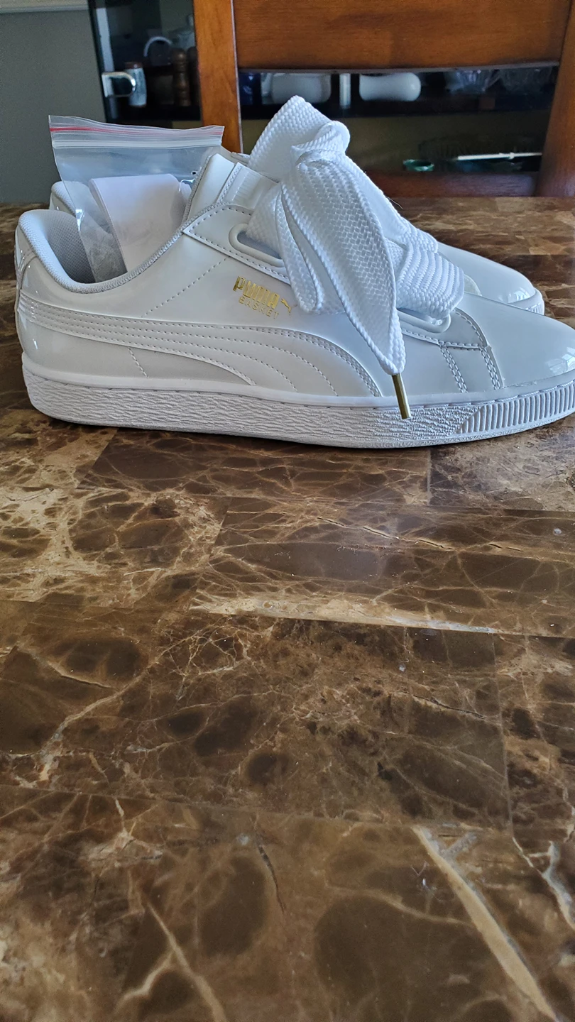 Womens size 10 Puma image indicator(4)