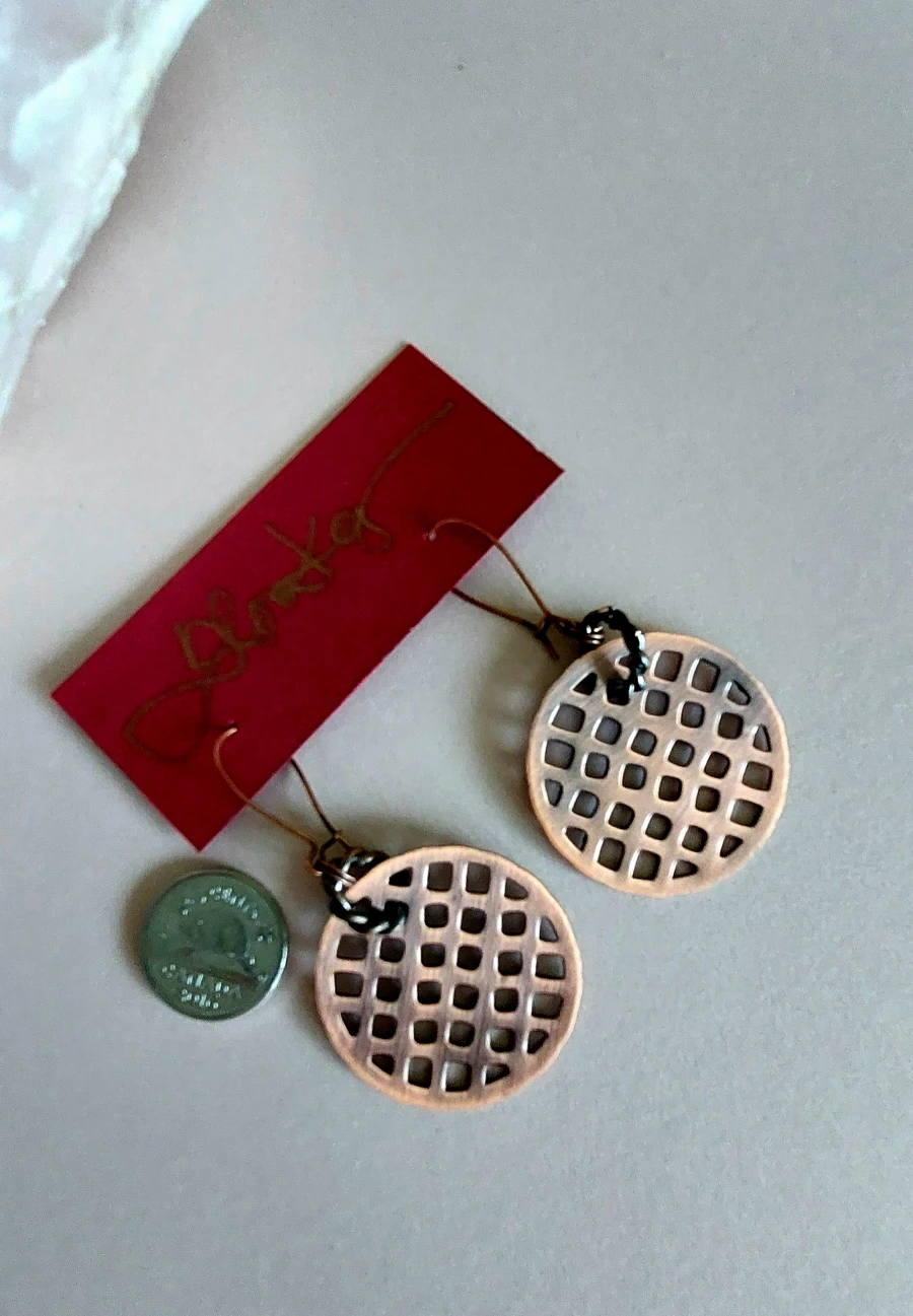 EARRINGS thumbnail