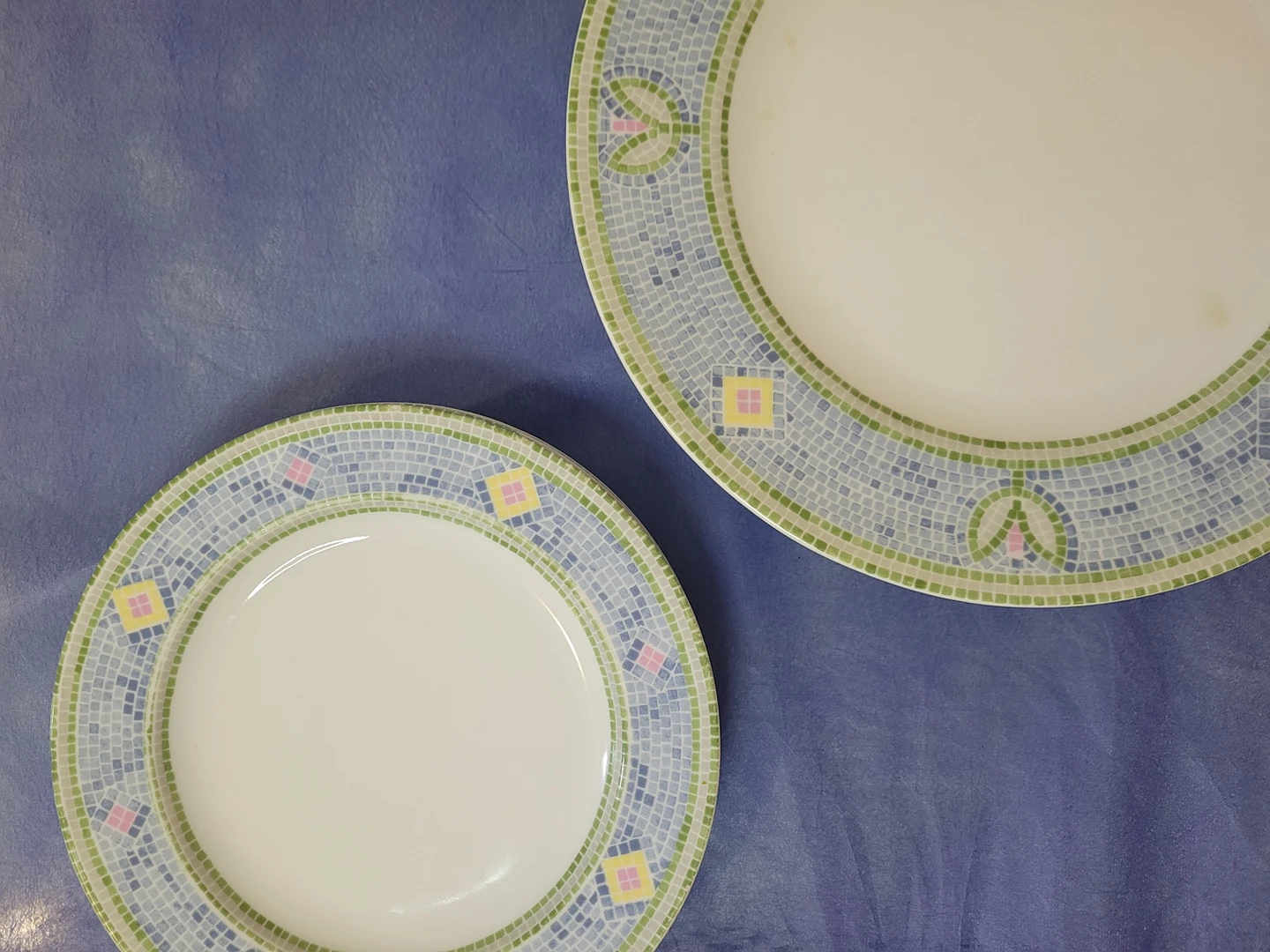 6 Fine porcelain plate set image indicator(4)