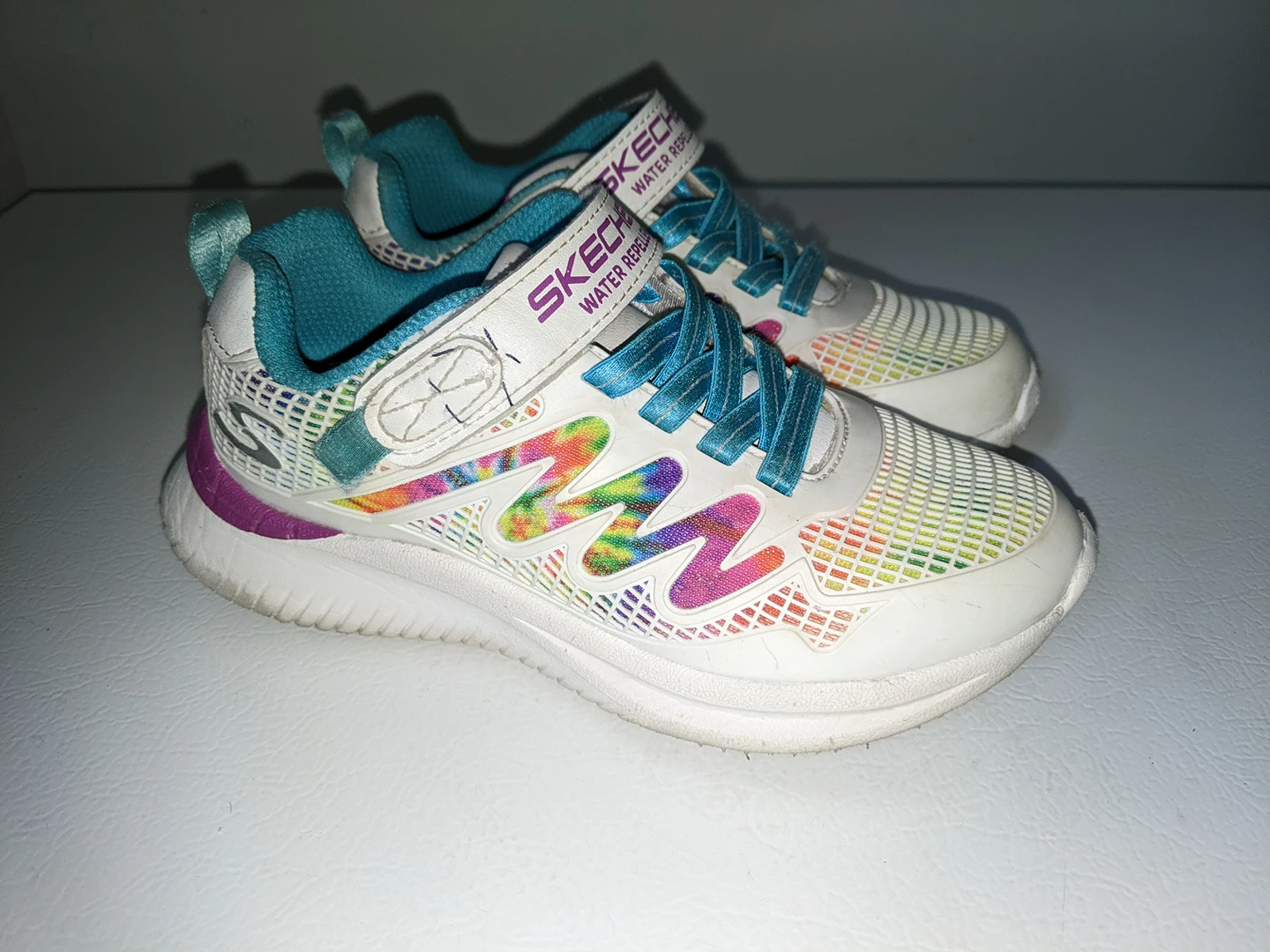 Sketchers shoes thumbnail