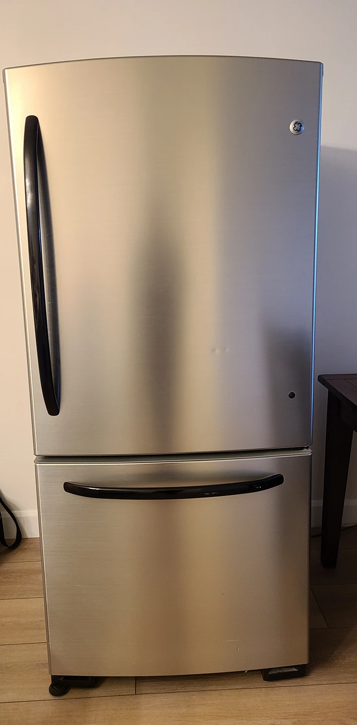 GE Fridge