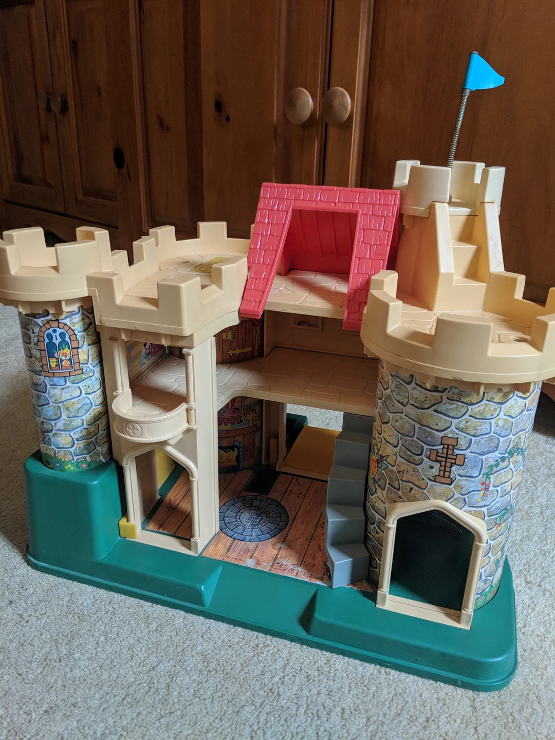 Vintage Fisher Price Play Family Castle playset from 1974 - photo 5