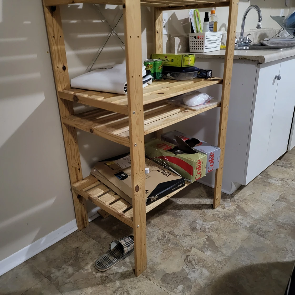 Storage rack