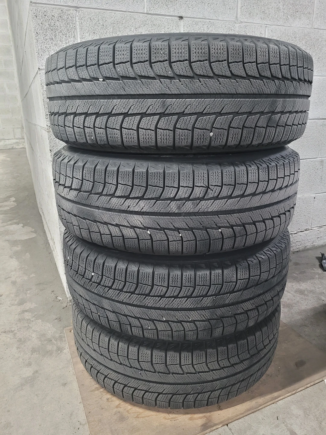 Michelin X Ice winter tires