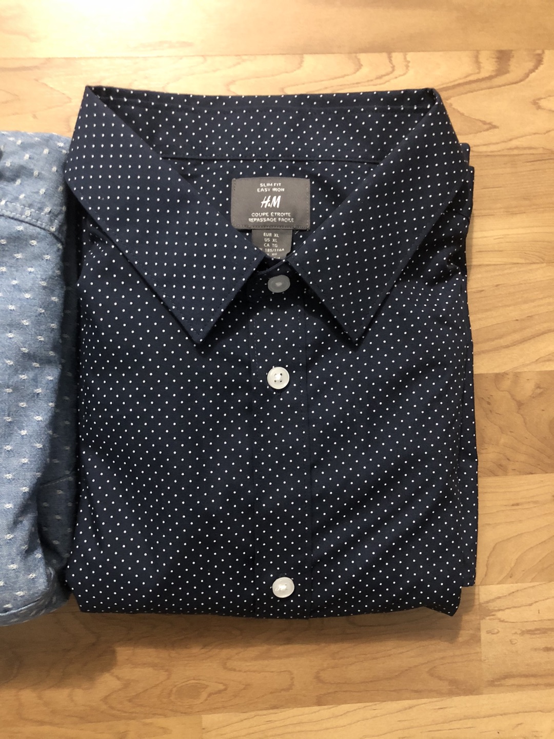 Dress shirts - size XL image indicator(3)