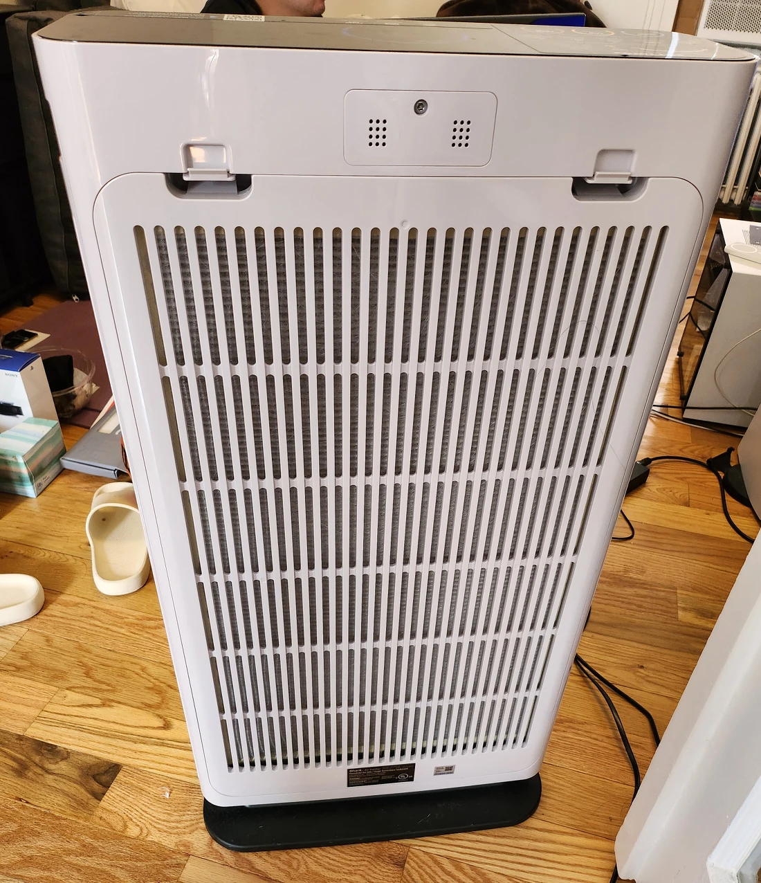 Shark Air Purifier w.remote- $300 - photo 4