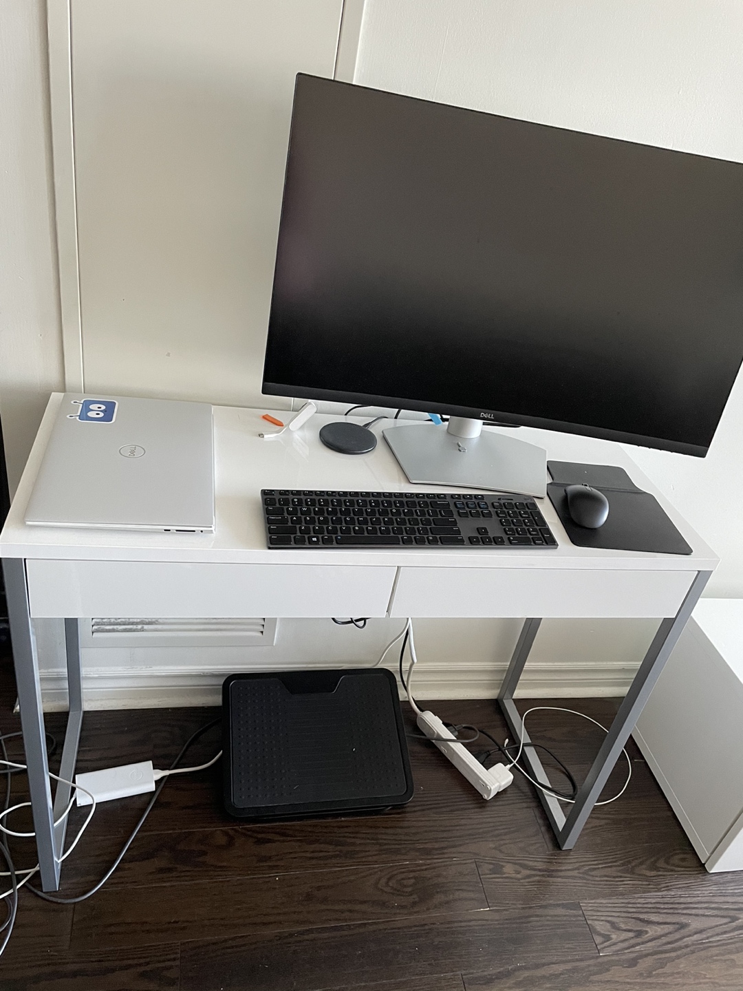 Cozy Office Desk & Chair - photo 3