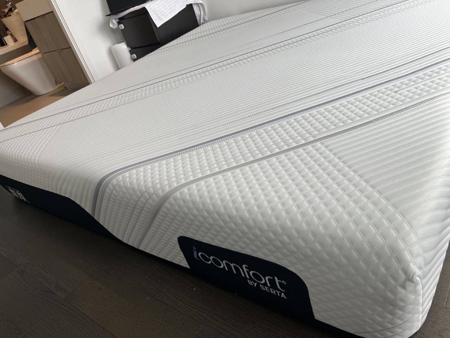 Icomfort King size mattress - photo 3