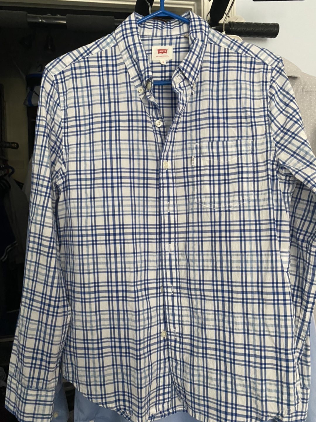 Levi’s men’s cotton shirt size Small thumbnail