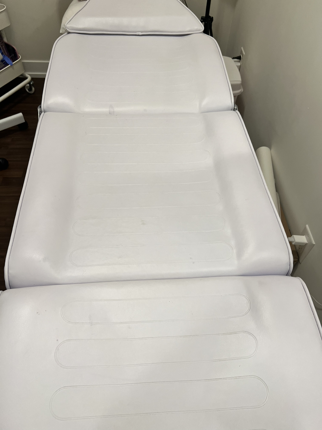 White Hydrolic Spa Massage Tattoo Bed - photo 5
