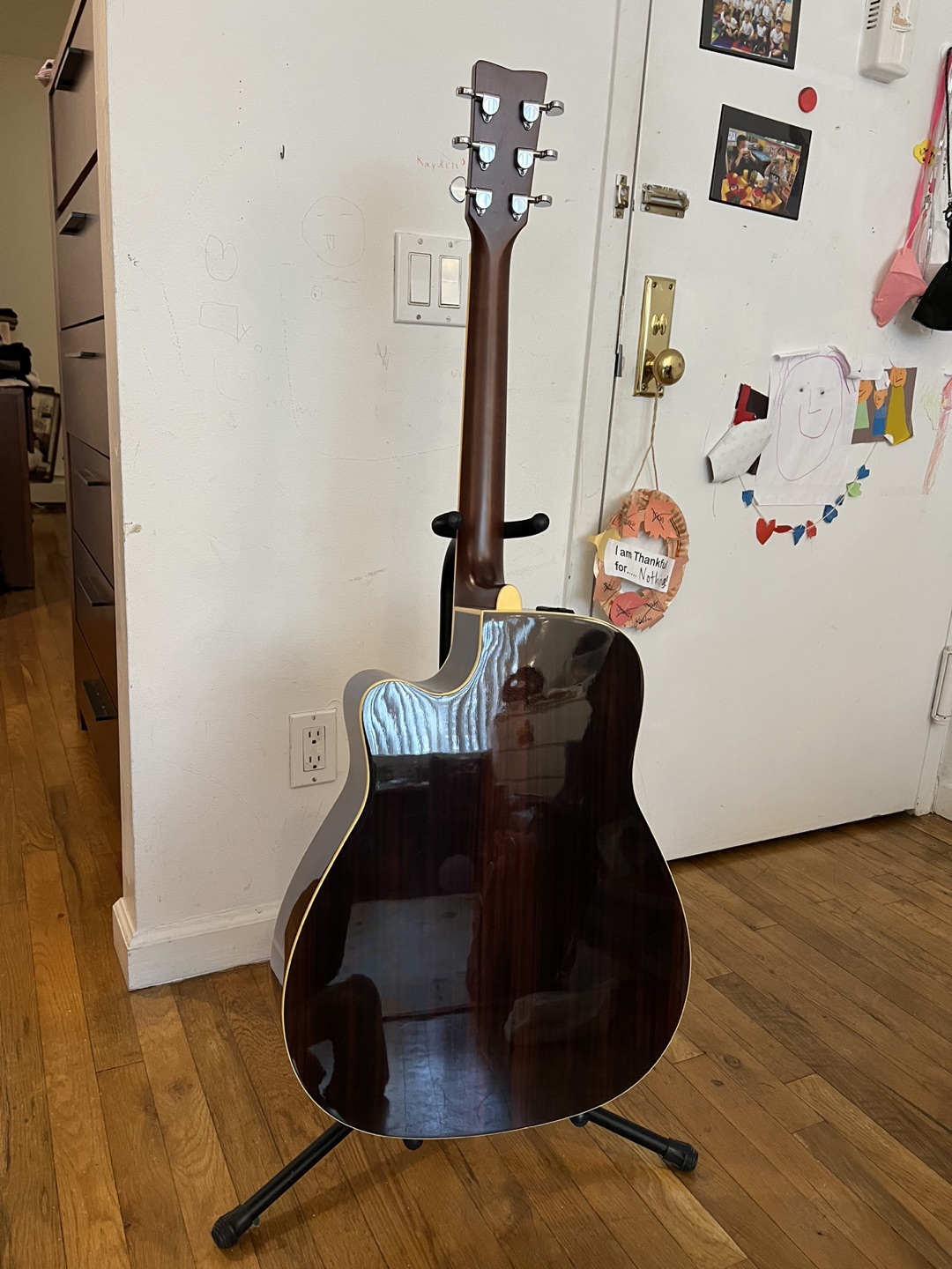 Yamaha Electric Acoustic Guitar with Accessories - photo 4