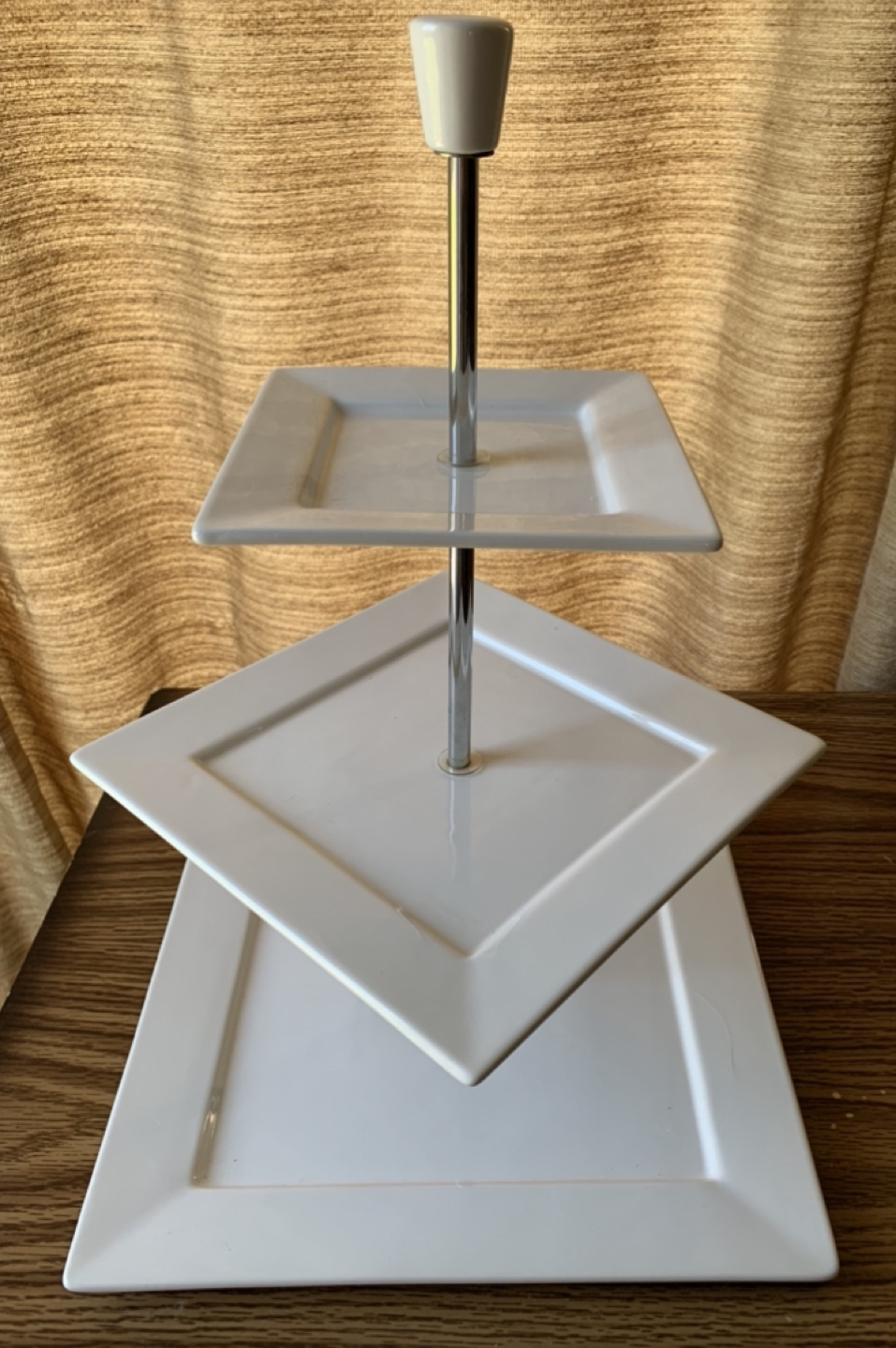 3-Tier Cupcake & Muffin Stand - photo 2