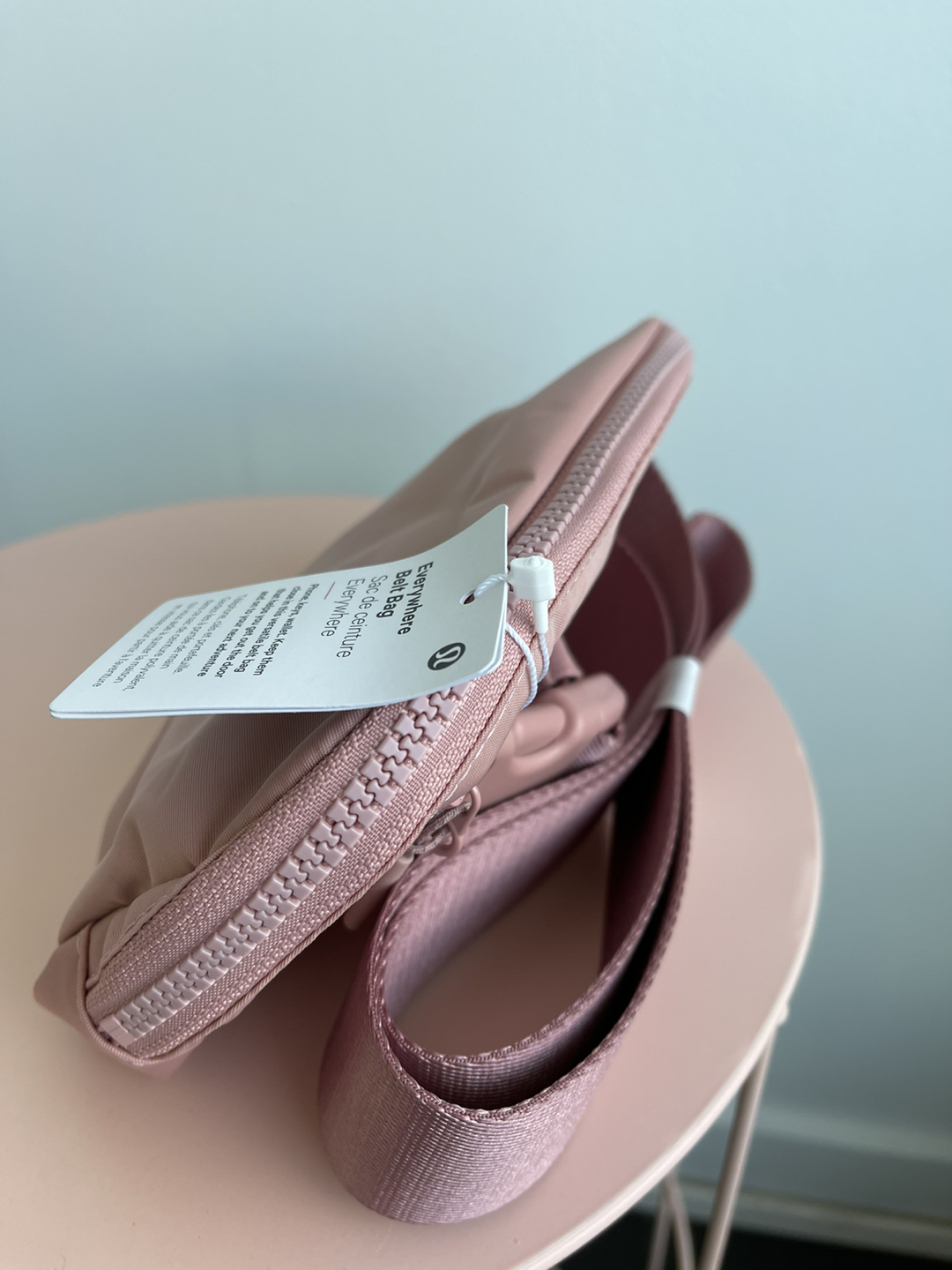 PINK Brand New Lululemon Everywhere Belt Bag - photo 2