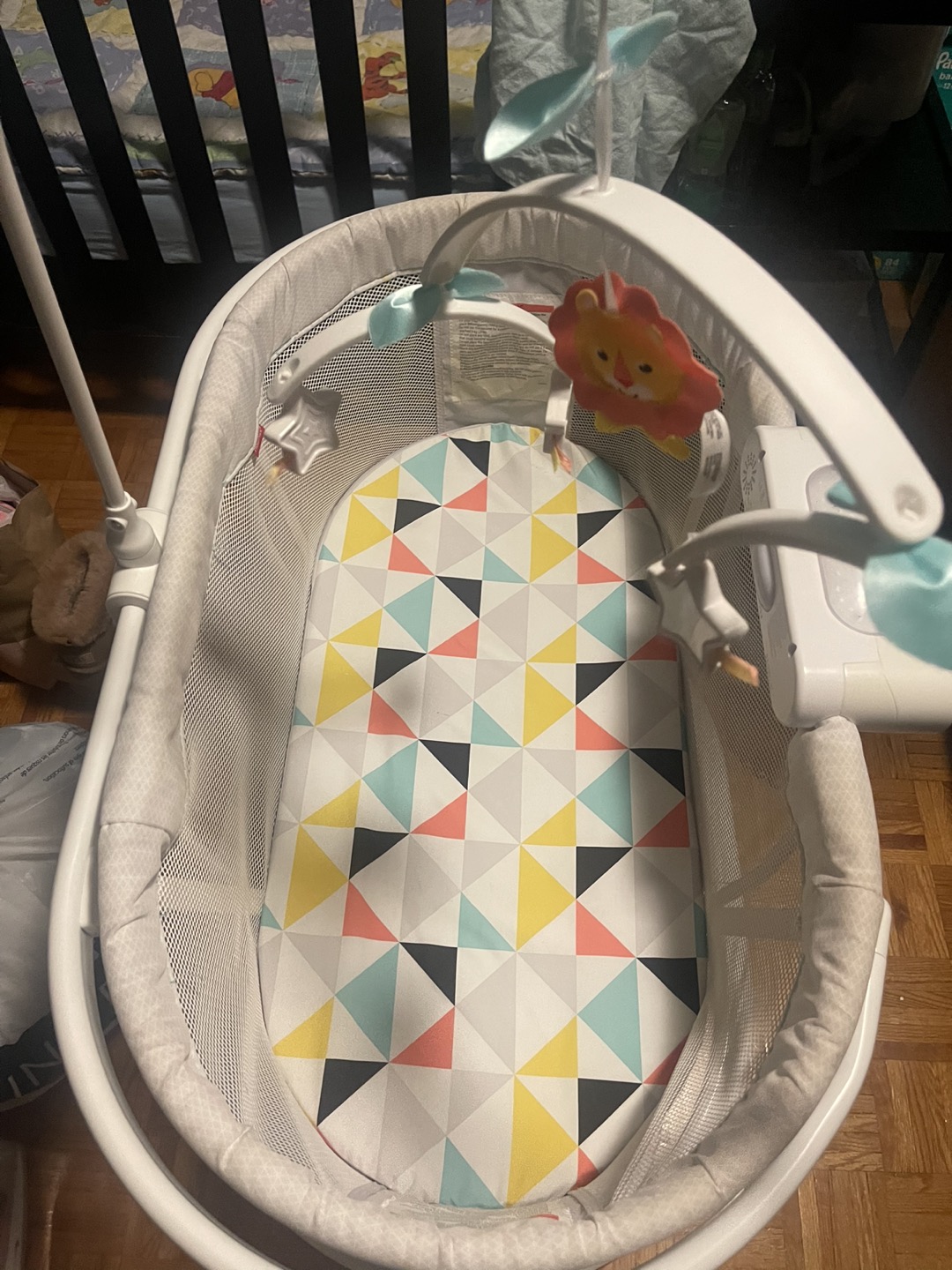 Fisher price bassinet - photo 2