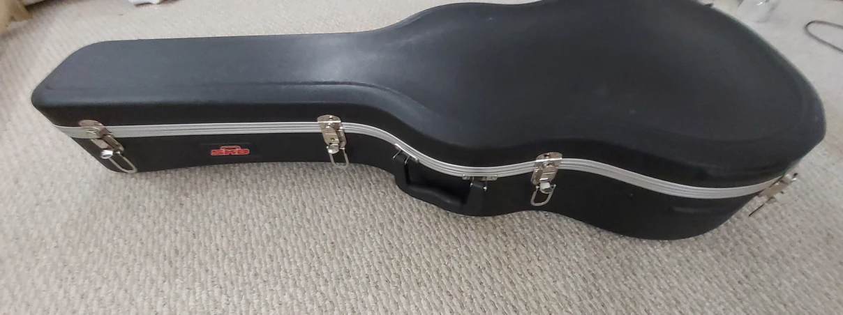 guitar case - photo 3