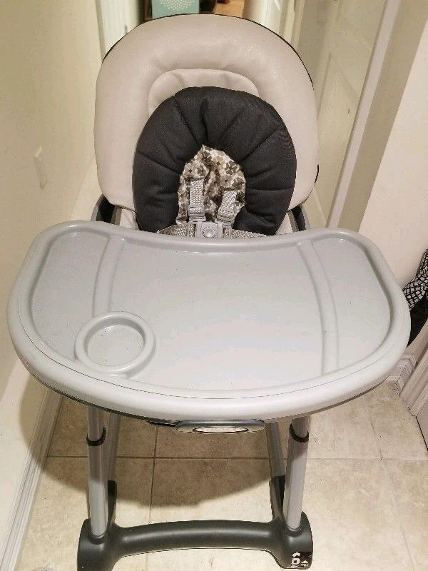 Graco High Chair thumbnail
