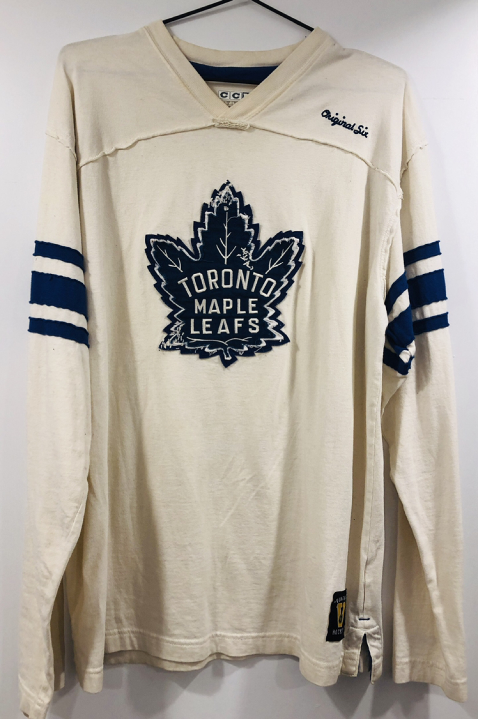 Toronto Maple Leafs long sleeve sweater thumbnail