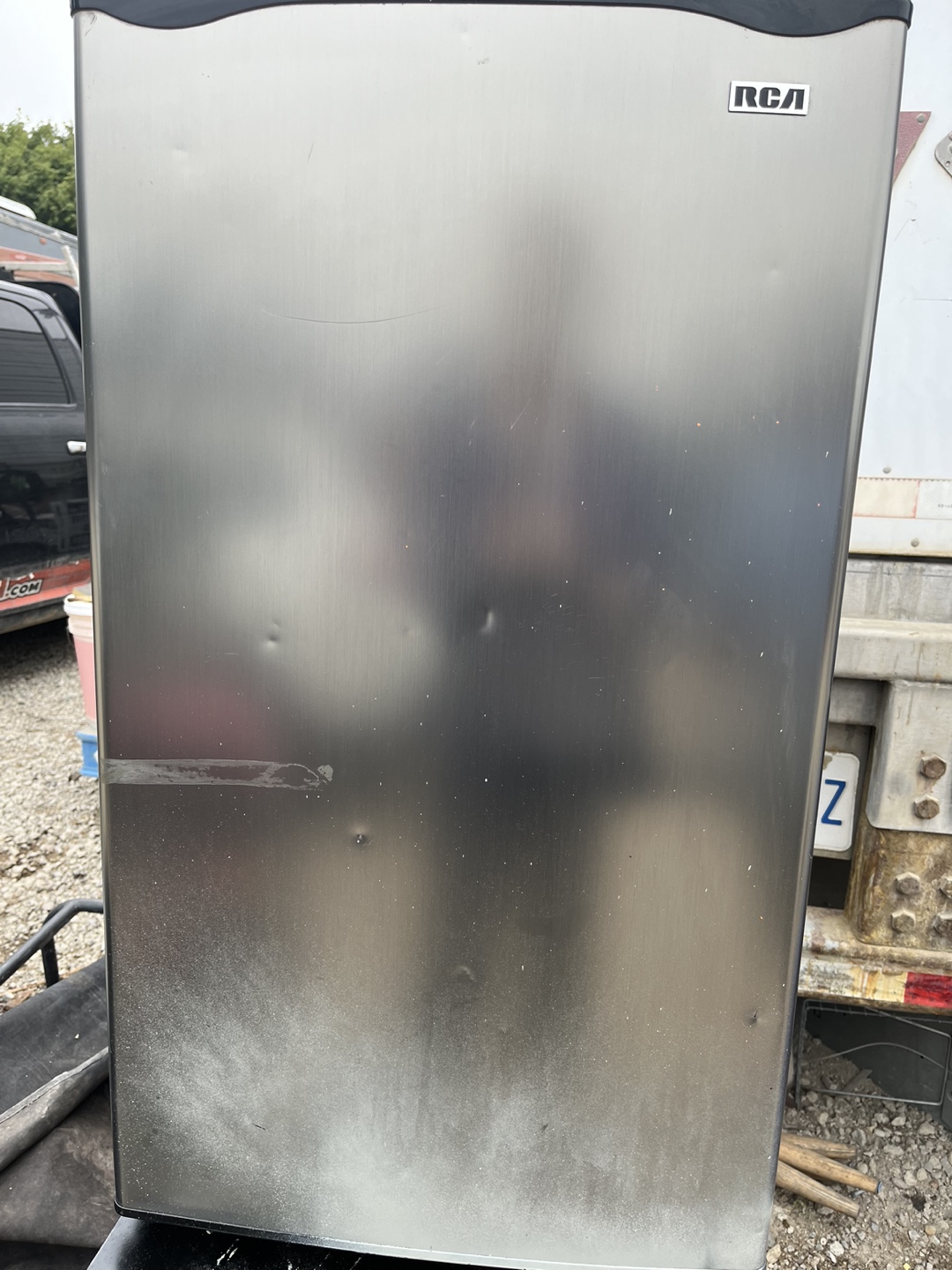RCA 3.2 CU FT fridge thumbnail