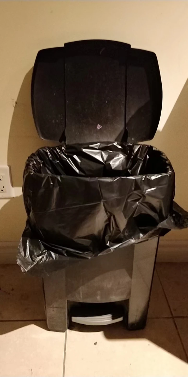 step trash can