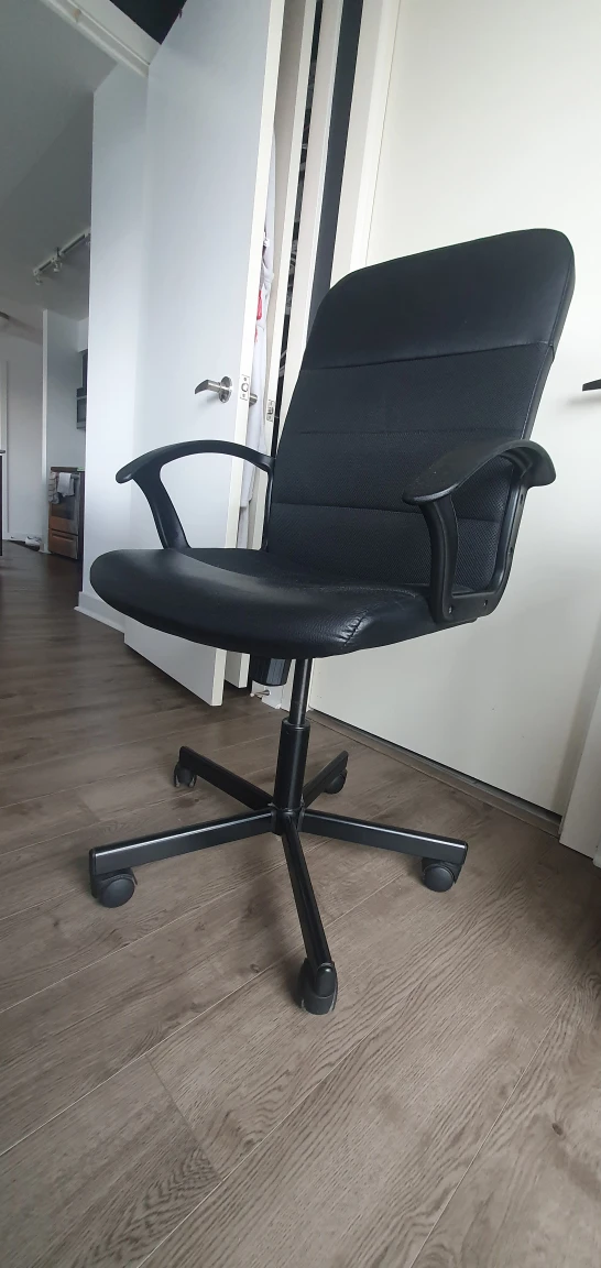 desk chair