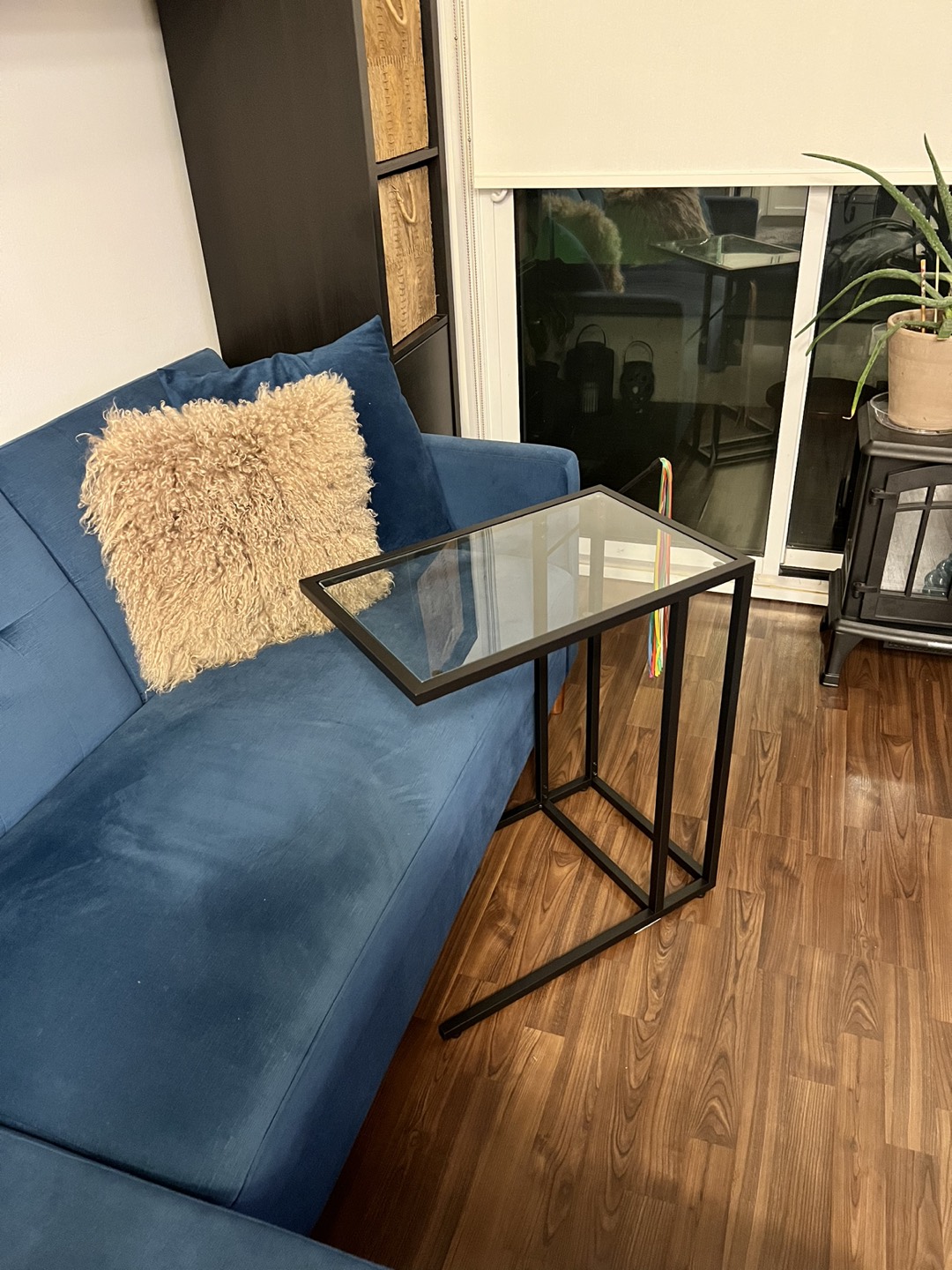 Side end table