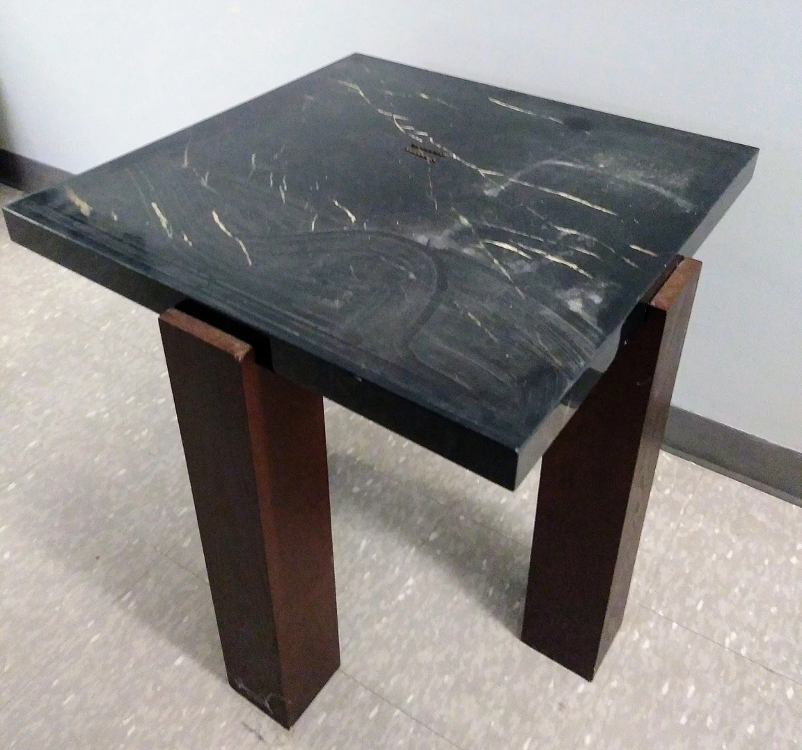 Coffee/End Table