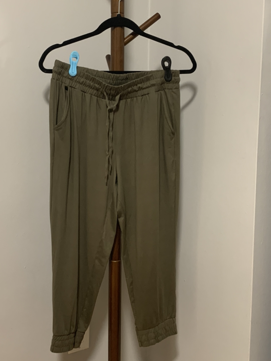 Ardene cropper Jogger - #freecycle thumbnail