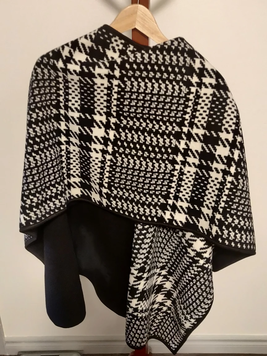 Warm cover up - photo 2