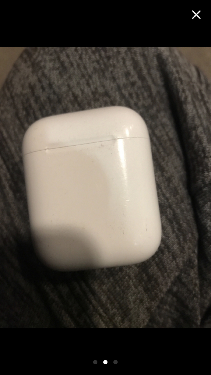 Apple AirPods - photo 2