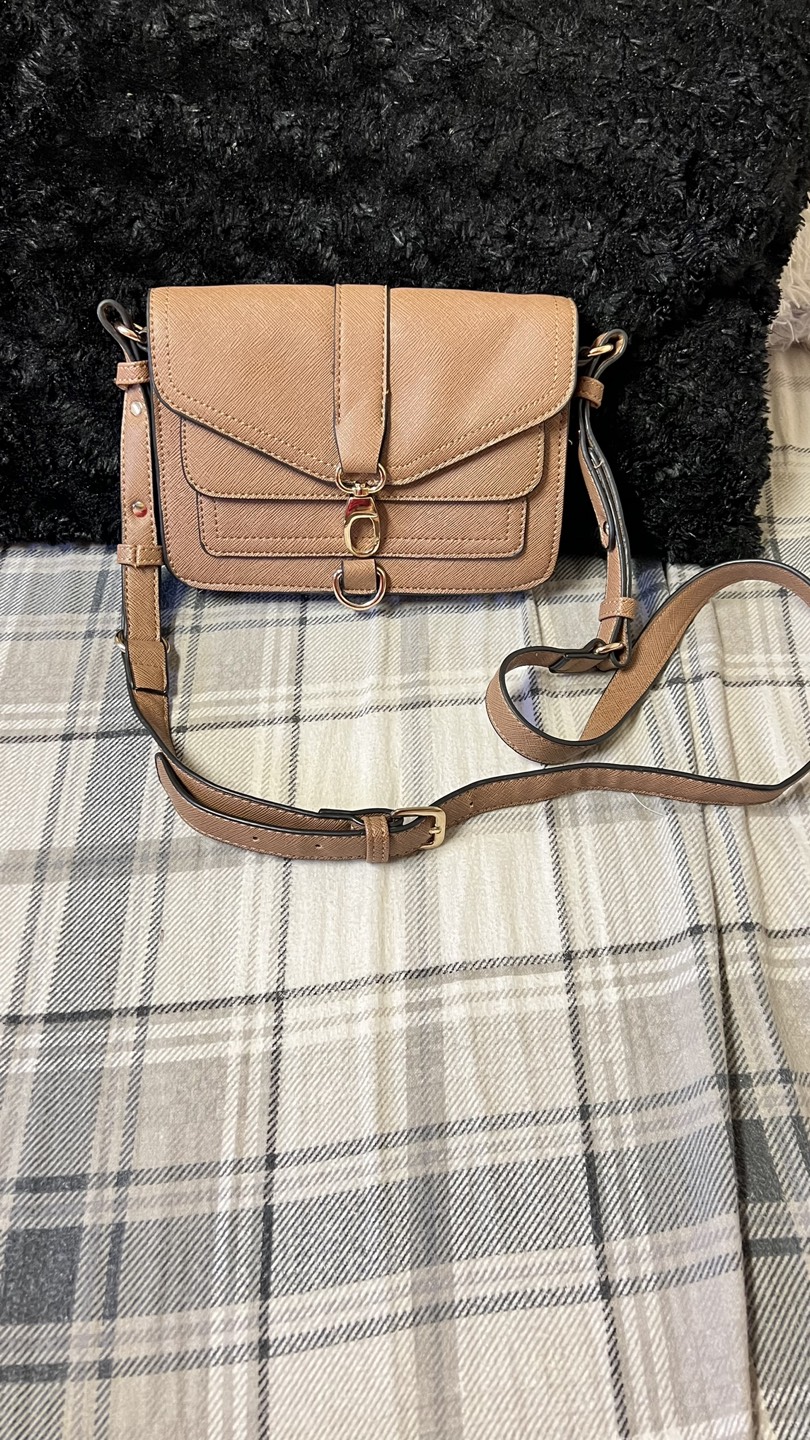 DYNAMITE Slingbag image indicator(3)