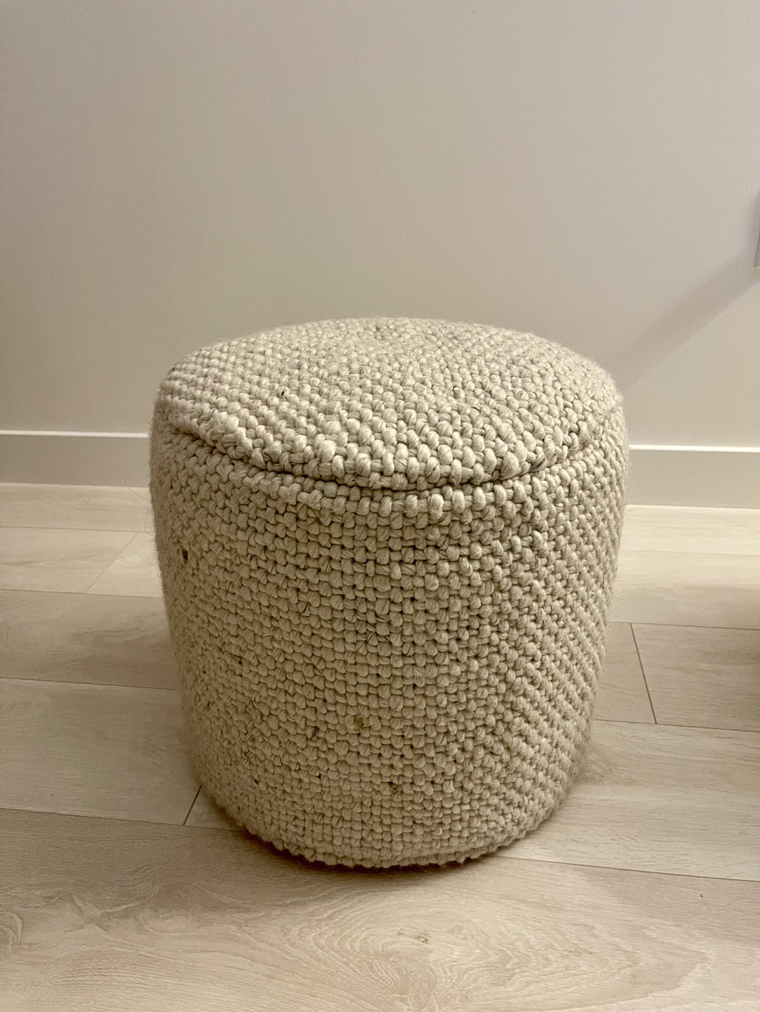 Article Texa Pouf