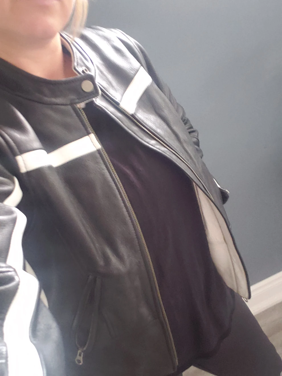 Danier leather women's jacket - photo 2