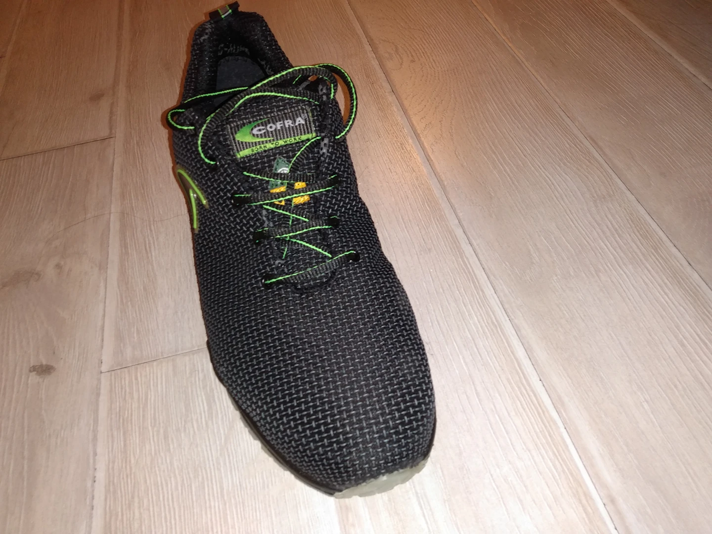 brand new safety shoes