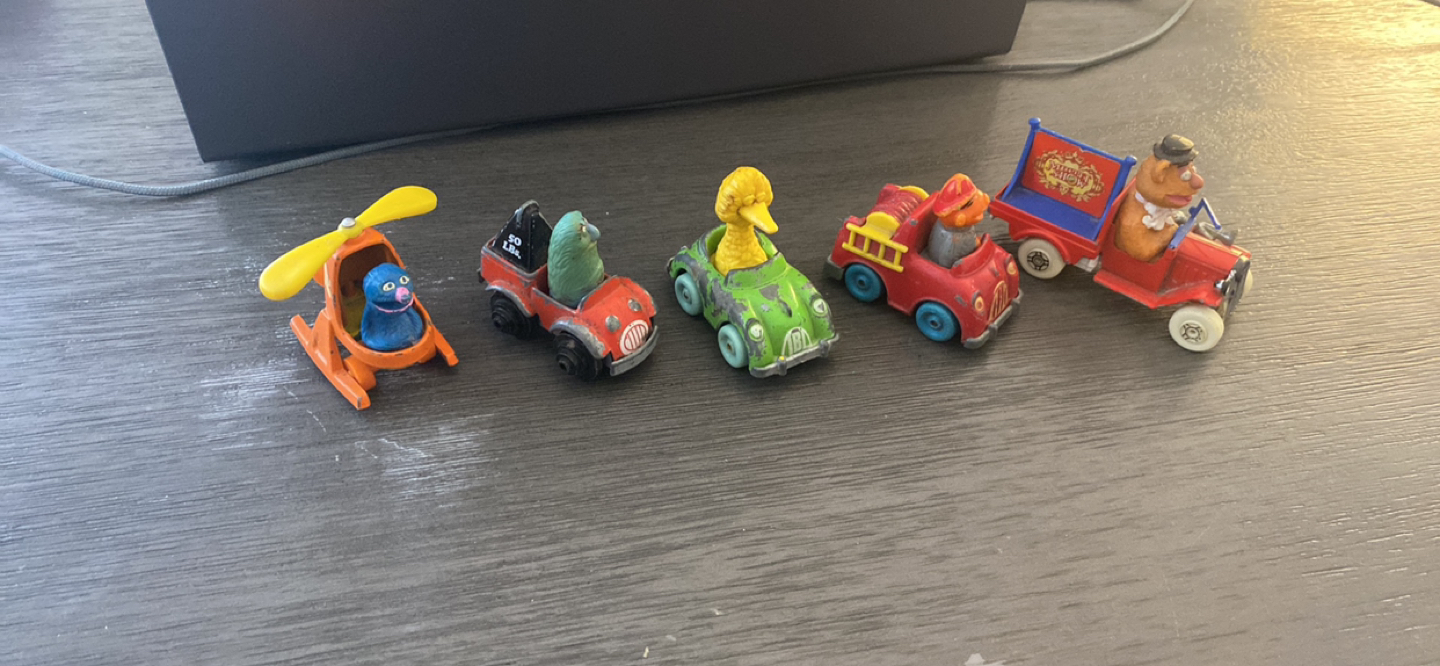 Vintage toy cars lot! Needs a new home! - photo 2