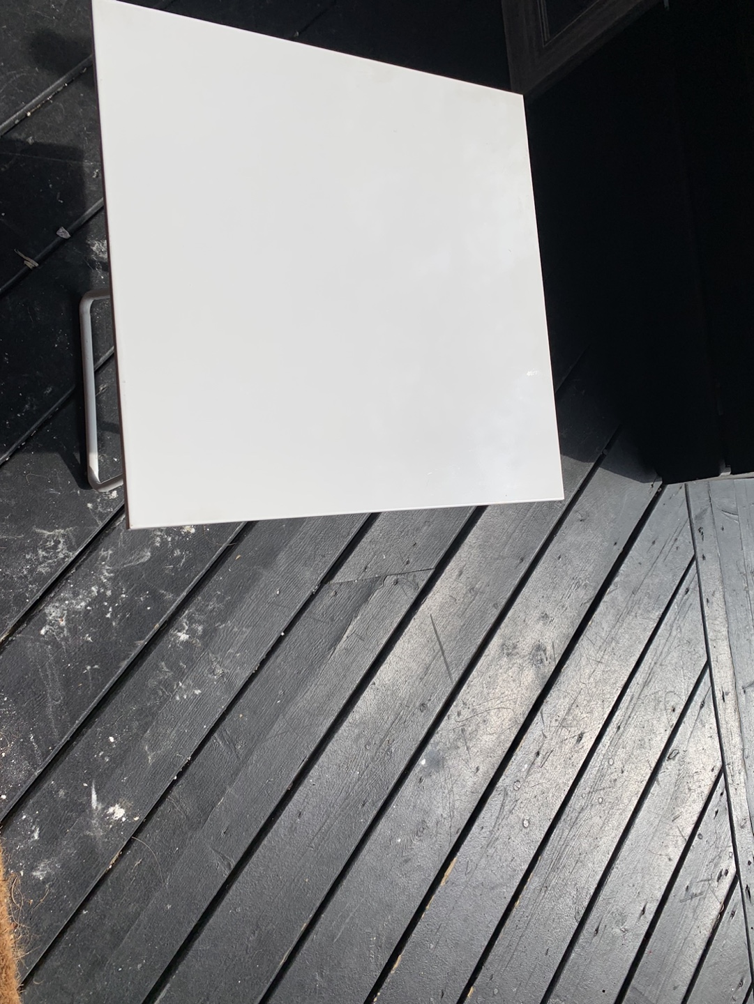 Small white outdoor table - photo 2
