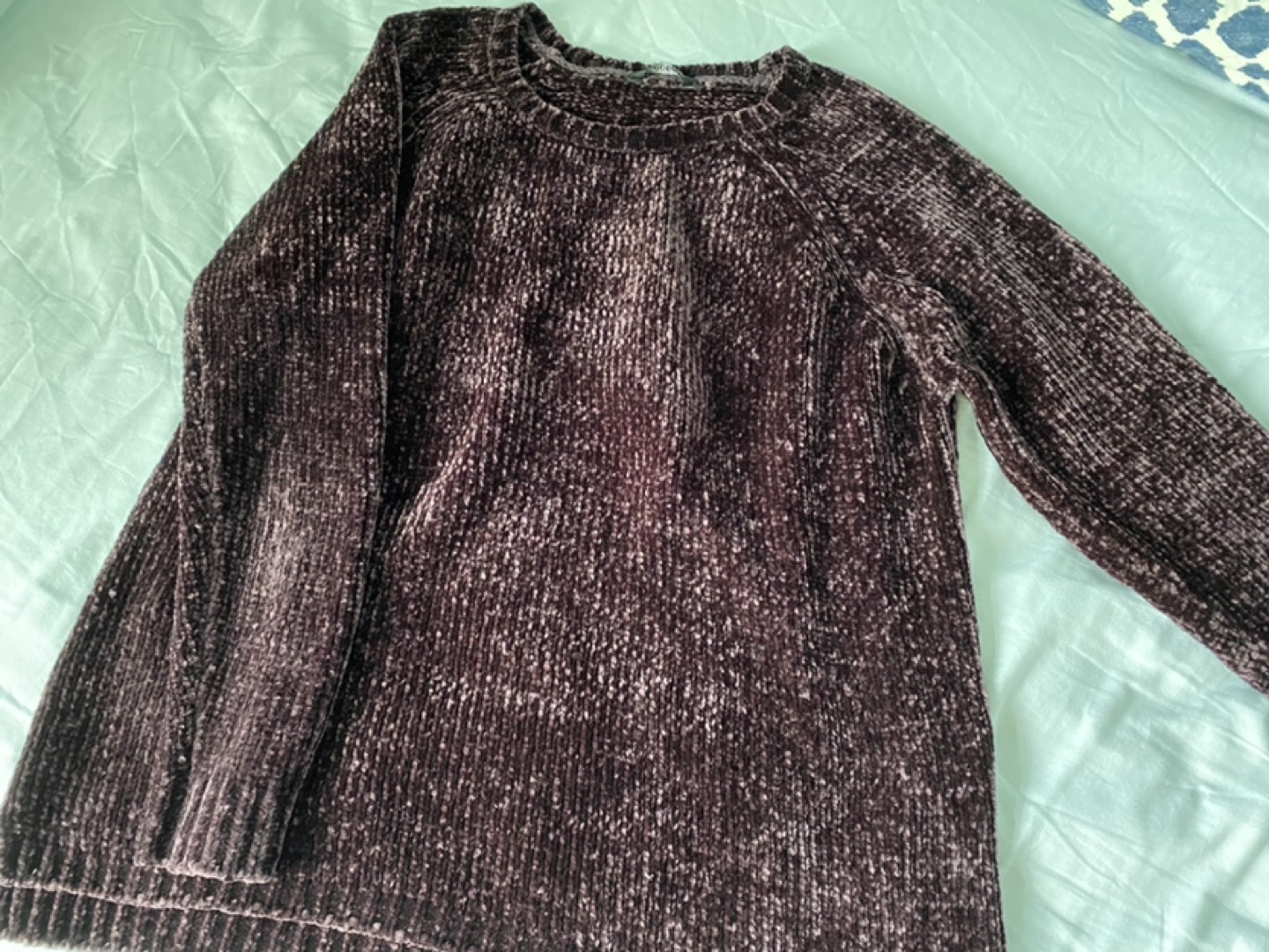 Soft and cozy sweater image indicator(2)