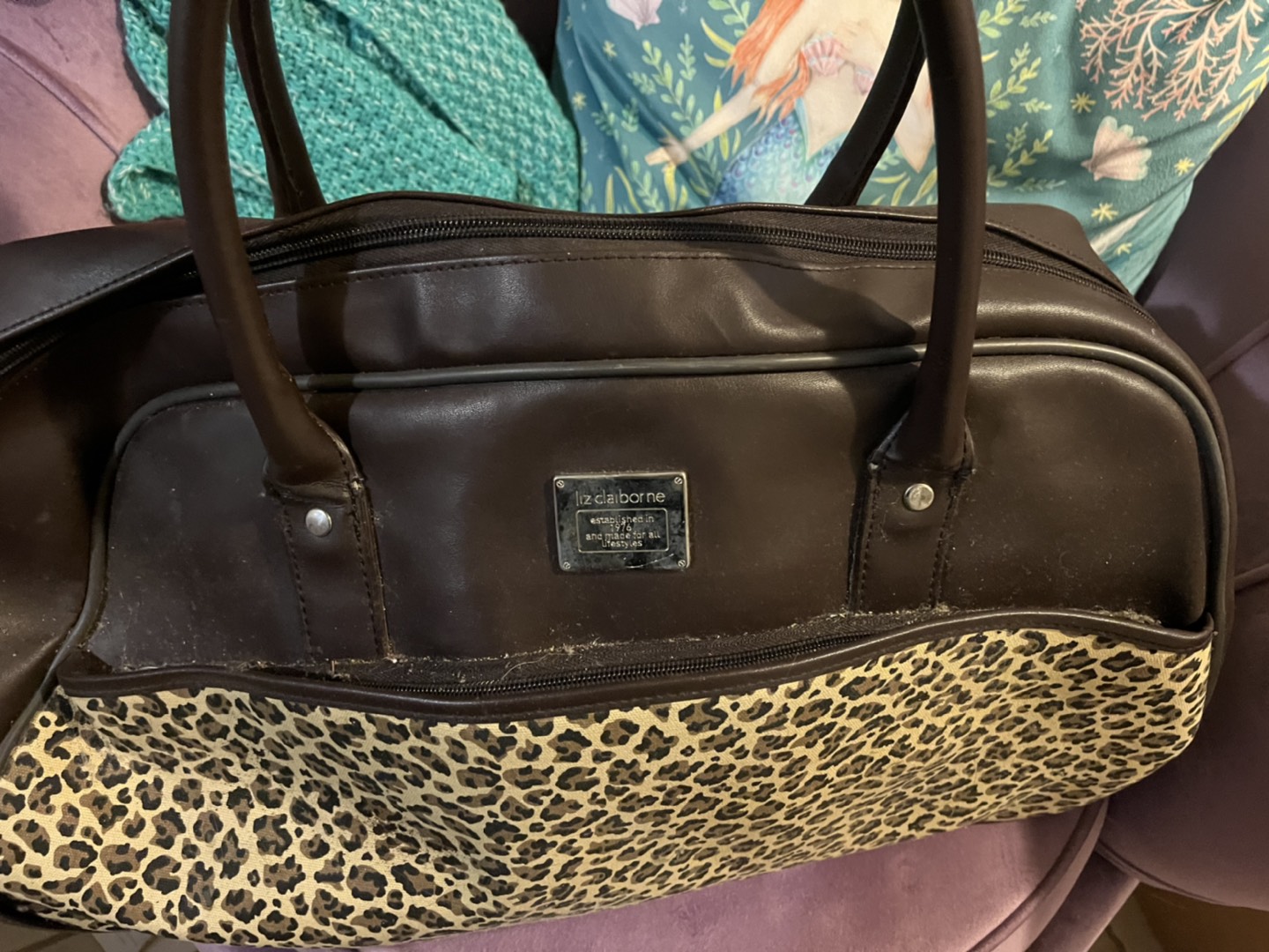 Liz Claiborne travel bag thumbnail