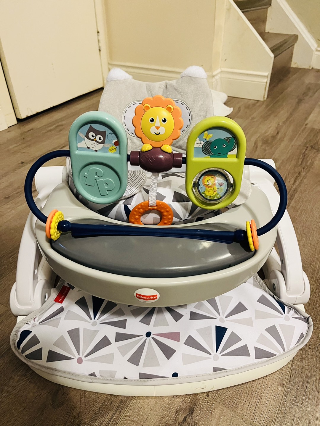 Fisher-Price Sit-Me-Up Floor Seat with Tray. thumbnail