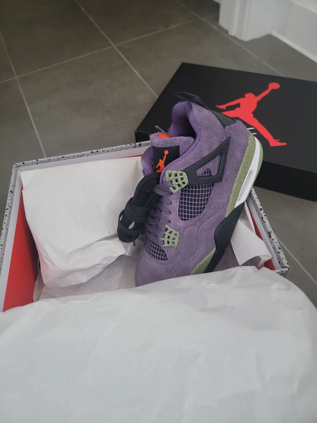 Jordan 4 Canyon Purple (women's) - photo 2