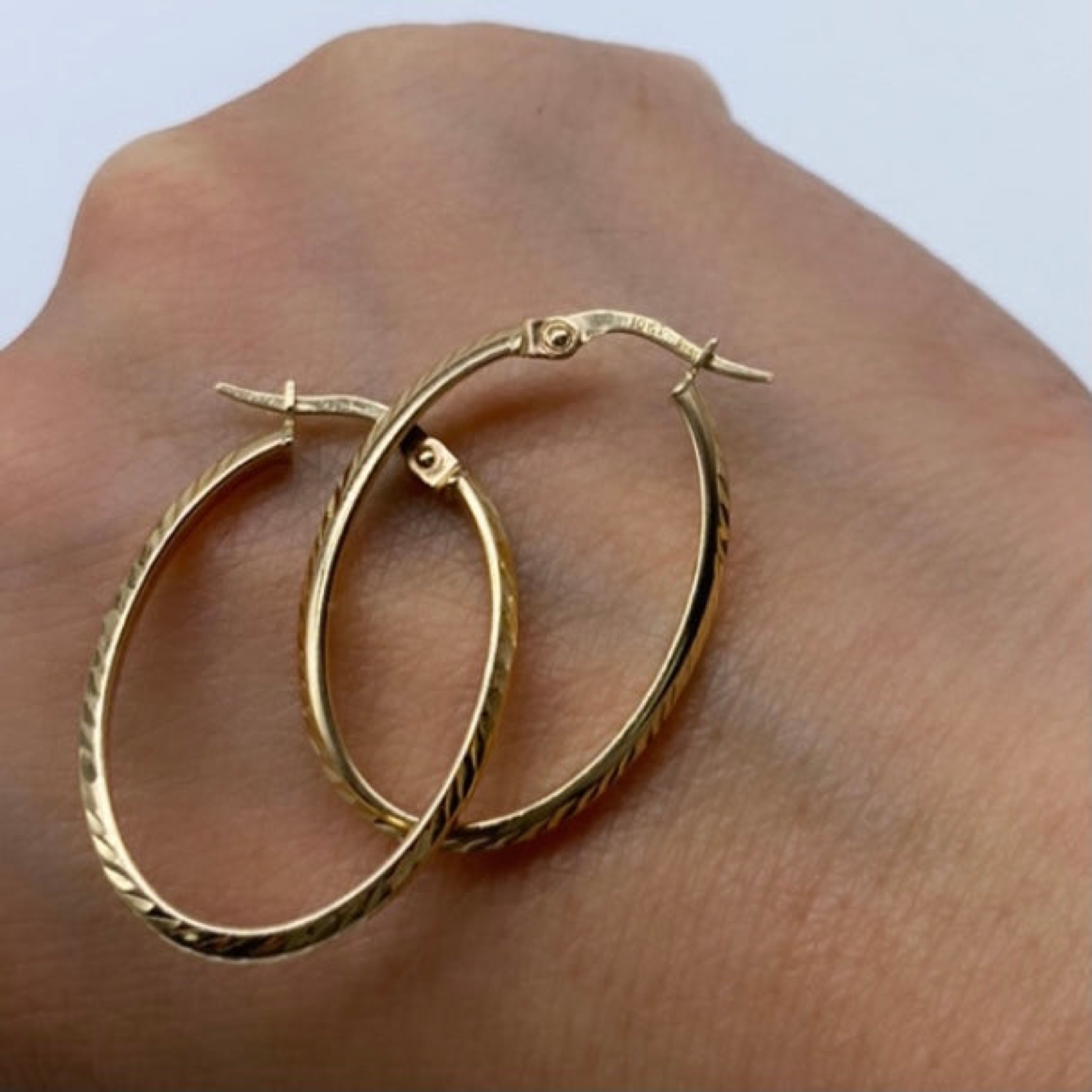 10K gold Diamond cut hoops thumbnail