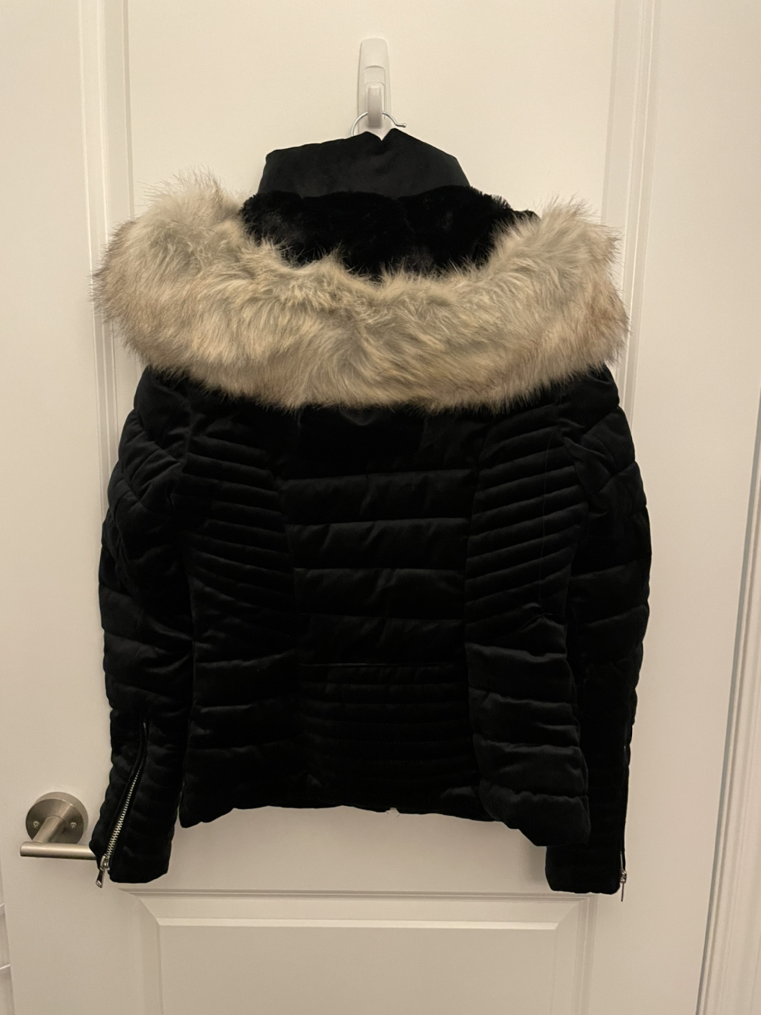 Fashion Nova Velvet Puffer Jacket Size S (New with Tag) - photo 4
