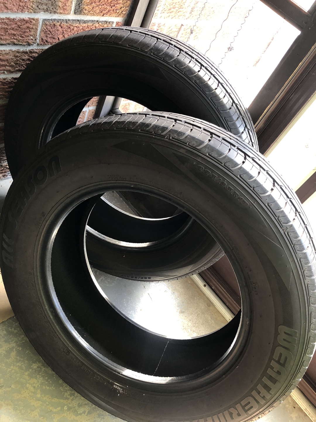 2 Tires (All Season)225/65 R17