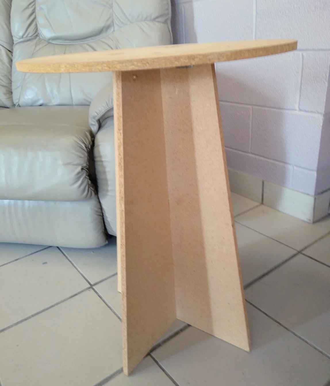 Small Round Table - photo 2