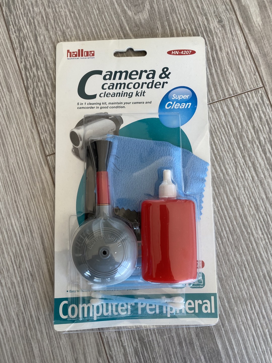 Camera cleaning kit